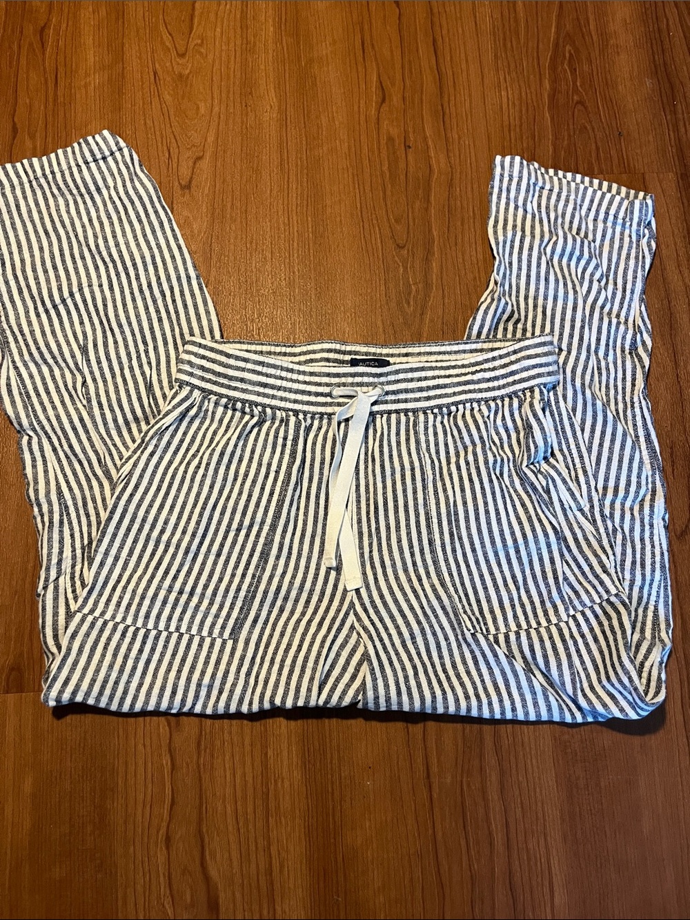 3/$15. Nautica pants S
